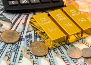 دلار رکورد ۹ ساله را شکست