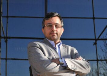 بازارهای طبیعی و بازارهای آزمایشگاهی