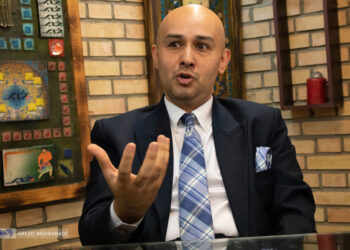 برنامه‌های توسعه شبیه انشاء است