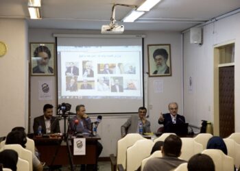 مشکل برنامه‌های توسعه اقتصاد ایران،‌ اقتصادی نیست