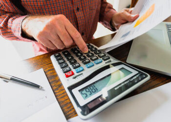 آفند، پدافند؛ نزاع بر سر کسری بودجه