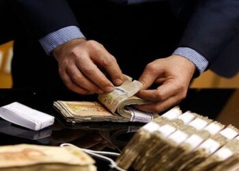 کاهش دوباره نرخ رشد دوازده‌ماهه پایه پولی و نقدینگی در مهرماه