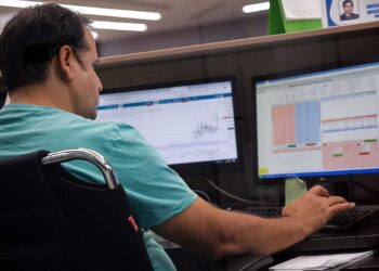 بورس در باتلاق تصمیمات شبانه