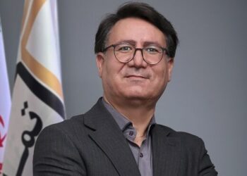 ضرورت تسریع در پذیرش و عرضه شرکت های سهامی عام پروژه در بازار