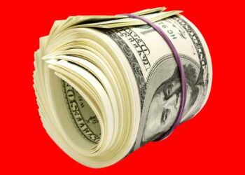 یک بانک ترمز کاهش دلار را کشید!