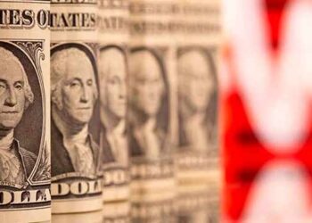 دلار در سال ۱۴۰۳ چقدر گران می شود؟