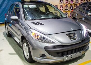 سقوط چشمگیر قیمت ۲۰۷ در بازار