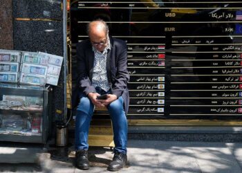 آشِ شورِ دلار چند نرخی