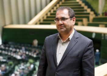 کارخانه احیاء استیل فولاد بافت شهرستان را از بن‌بست اشتغال خارج کرد