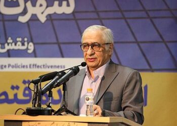 حذف ارز ترجیحی باید با سیاست‌های جبرانی همراه باشد