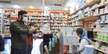 پزشکیان برای عبور از بحران کمبود دارو چه راهی دارد؟