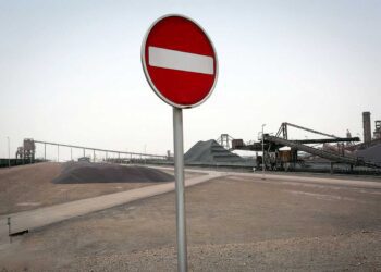 اقتصاد ایران در تله رکود و بی‌ثباتی