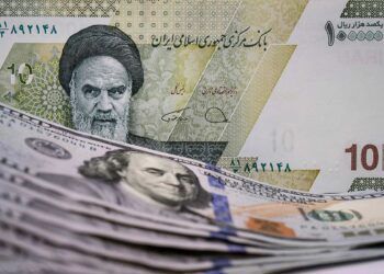 ریال در محاصره تحریم‌ها