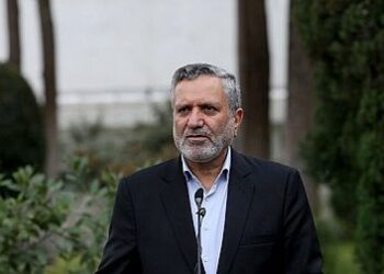 وزیر کار درباره تغییر حقوق کارگران چه گفت؟