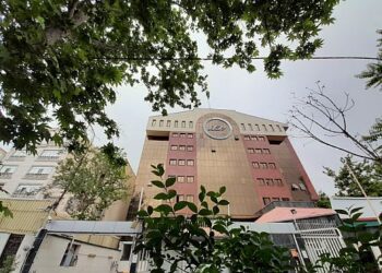 البرز حق بیمه اش را حدود 60 درصد بیشتر کرد