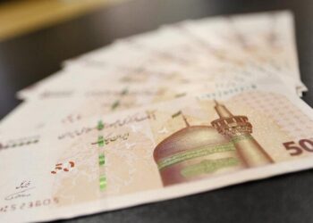 حداقل حقوق سال آینده ۱۷ میلیون تومان خواهد بود