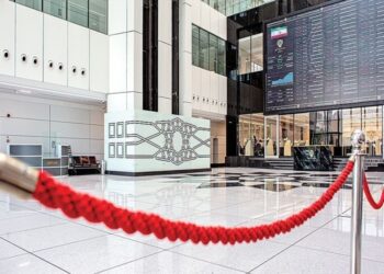 همتی و سرنوشت بورس؛ آیا استیضاح بازار را متزلزل خواهد کرد؟