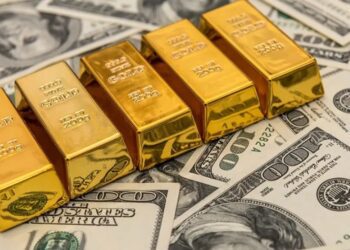 بزرگ‌ترین سقوط هفتگی قیمت طلا ؛ آیا دلار فاتح بازار خواهد شد؟