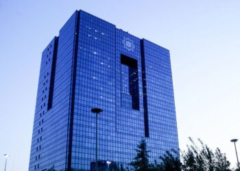 بانک‌ها وام ندادند، بانک مرکزی سکوت کرد