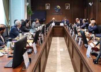 تاکید معاون وزیر اقتصاد بر تداوم حمایت های اگزیم بانک ایران از صادرات کشور