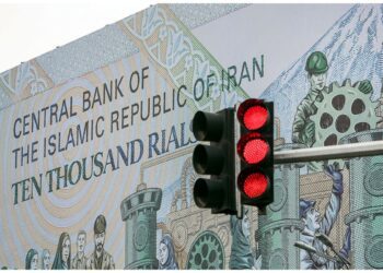 عددها فریب می‌دهند؛ عمق اقتصاد ایران شکننده است