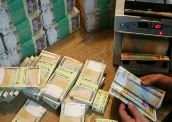 ترمز رشد پایه پولی کشیده شد؟ کاهش ۳.۳ درصدی رشد ۱۲ماهه در ۱۴۰۳