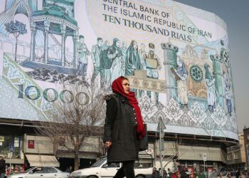 اقتصاد ایران در تیرماه کوچک‌تر شد؛ کشاورزی سقوط کرد