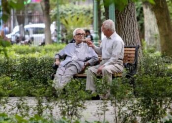 اعتراض بازنشستگان به خدمات ضعیف بیمه تکمیلی