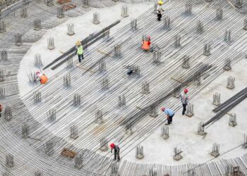 چین یا آمریکا؛ کدام مسیر توسعه موفق‌تر است؟