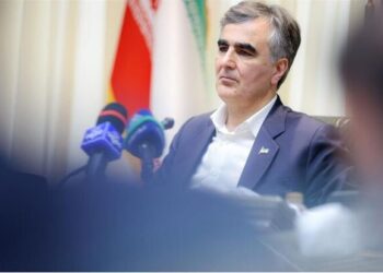 تمام سهامداران خرد بانک آینده از هفته آینده میتوانند سهام خود را به بالاترین قیمت یک سال گذشته به صندوق ضمانت سپردهها بفروشند