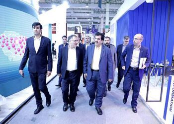 از کارت رفاهی تا فکتورینگ و سامانه SCF؛ ابزارهای نوین بانک رفاه کارگران برای تامین مالی بنگاههای اقتصادی