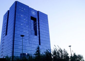 بانک مرکزی مقصر اصلی تورم را معرفی کرد: نوسانات نرخ ارز و رشد نقدینگی