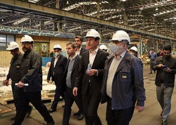 بازدید مدیرعامل بانک سینا از شرکت صنایع مس شهید باهنر کرمان