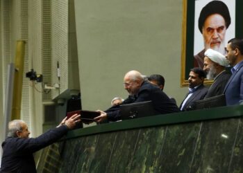 6 اثر مهم بودجه 1405 بر بورس