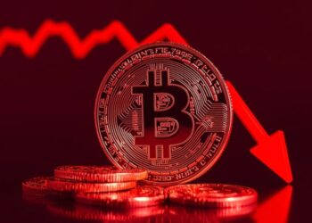 سقوط سنگین بیت‌کوین در یک ساعت؛ ۱۵۵ میلیون دلار لیکوئید شد