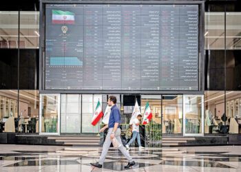 کاهش معنادار ارزش دلاری بورس