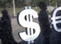  دلار ناگهان صعودی شد؛ پیش‌بینی نوسان قیمت امروز