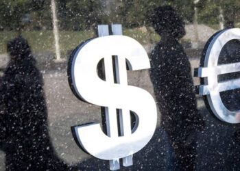  دلار ناگهان صعودی شد؛ پیش‌بینی نوسان قیمت امروز