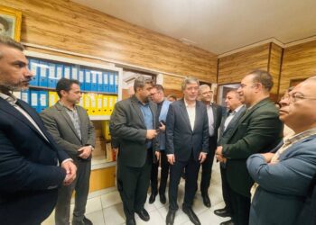 حضور مدیرعامل بیمه ایران در مسجدسلیمان پس از ۶۰ سال