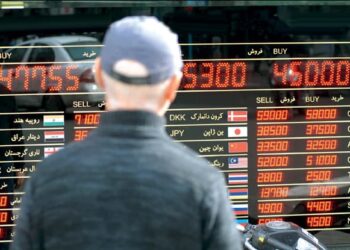 چرا بازار ارز دیگر با خبر مذاکرات آرام نمی‌شود؟